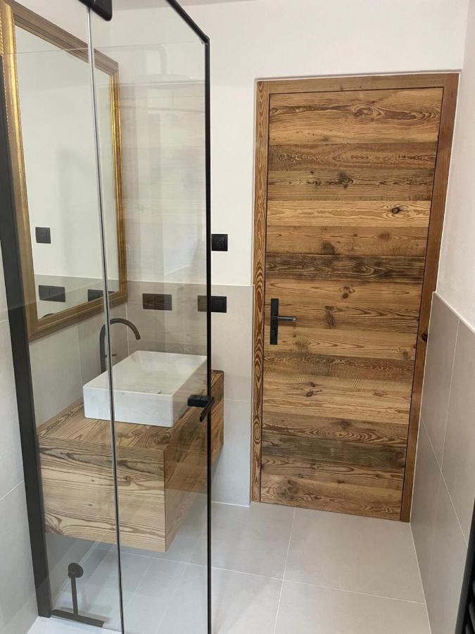 Exclusives Apartment Im Sonnenhof Moos Sexten Exterior foto